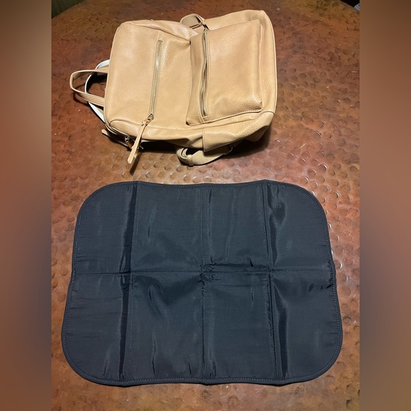 Taupe Vegan Leather - convertible diaper bag - NWOT boutique - Picture 6 of 9